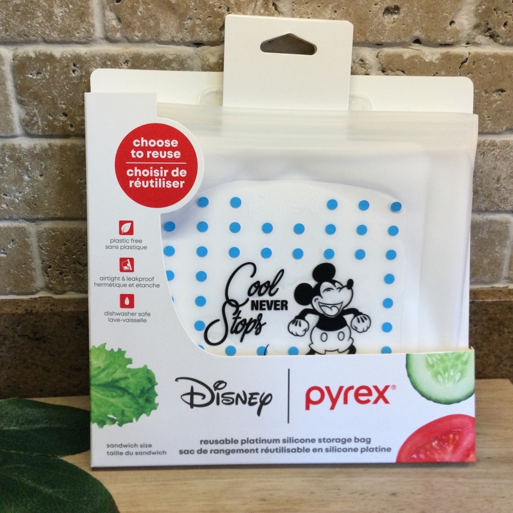 🆕 Pyrex Mickey Mouse Reusable Silicone Storage Bags